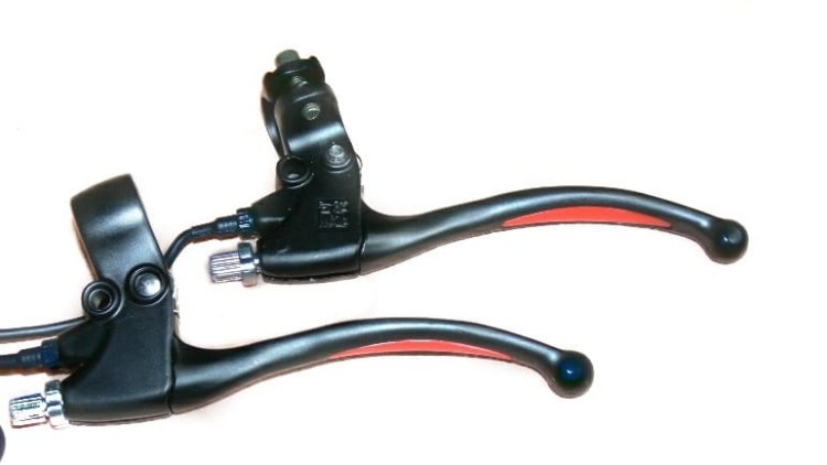 Klamki-hamulca-dźwignie-rower-elektryczny-sklep-ebike.jpg