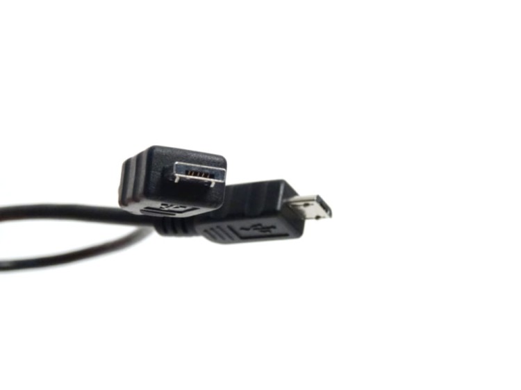 Kabel-ładujący-Bosch na-smartfony.jpg