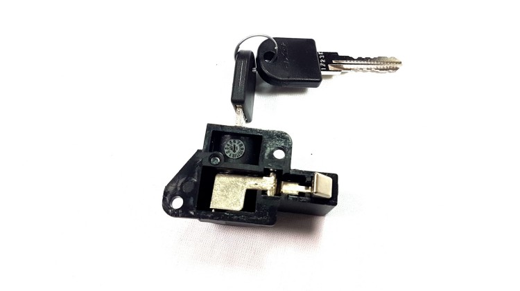 zamek axa z blokada defender dla shimano steps