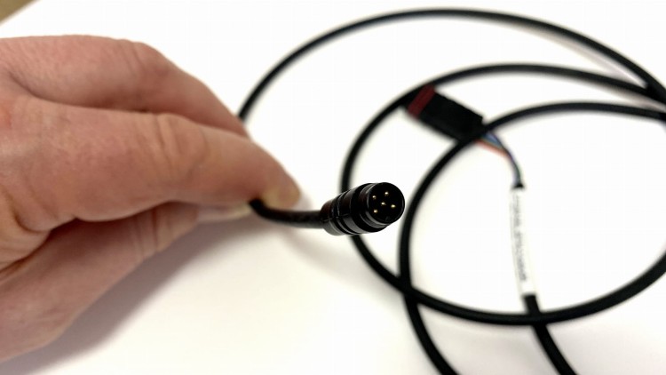 Kabel-do-wyświetlacza-BROSE-bez-kabla-budzenia.jpg