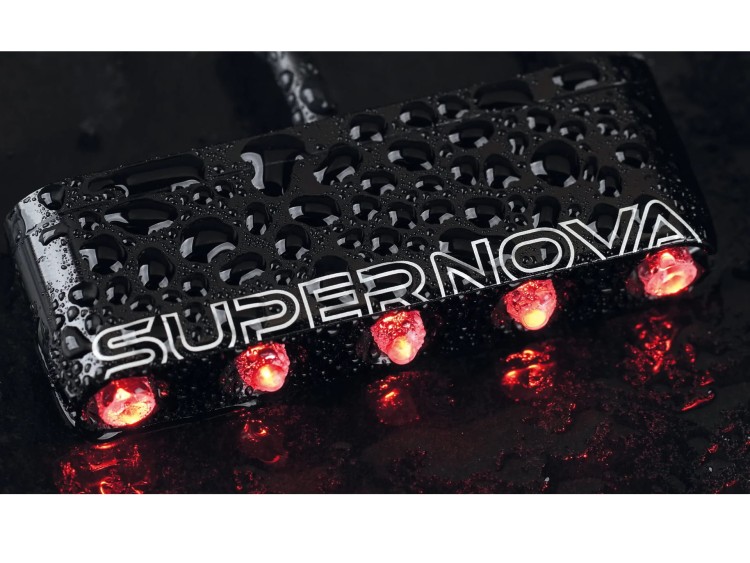 lampka-tylna-supernova-m99-sklepebike.pl.jpg