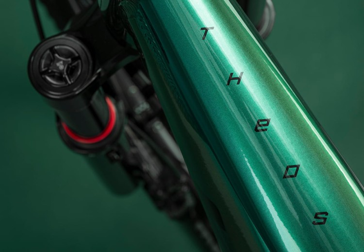 Rower Elektryczny Kellys THEOS R30 PMagic Green 29"/27.5"