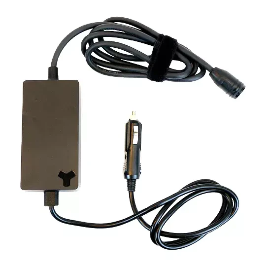 Car_Charger_gesamt_DSC4680_grey.webp