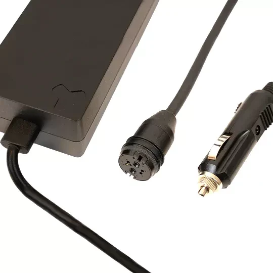 Ładowarka-samochodowa-12V-FAZUA.webp