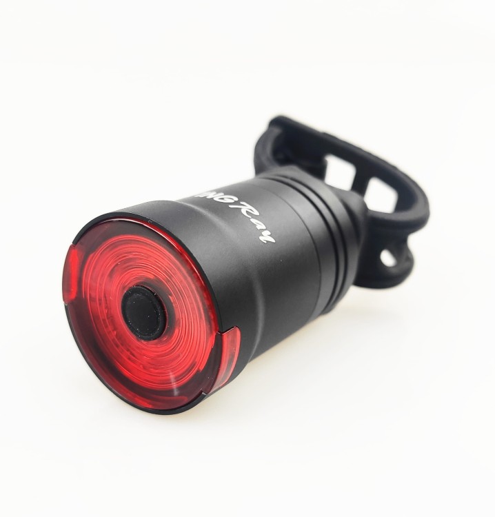 lampa-tyl-au133-60-lumenow-sklepebike.pl.png