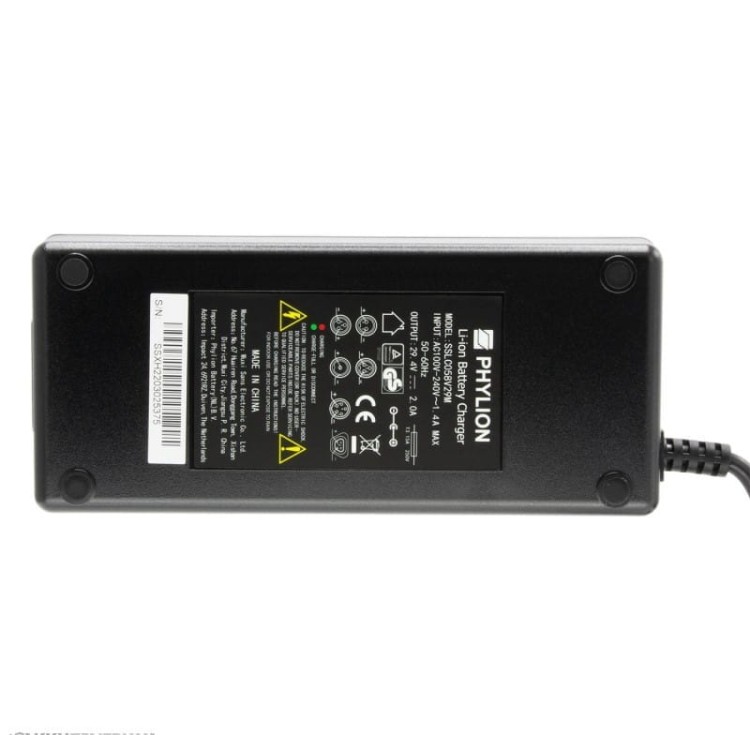 75-05-00003-ladowarka-phylion-24v-2a-xlr.jpg