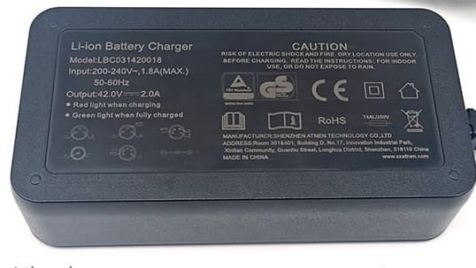 Ladowarka-li-ion-36v-2a-jack.jpg