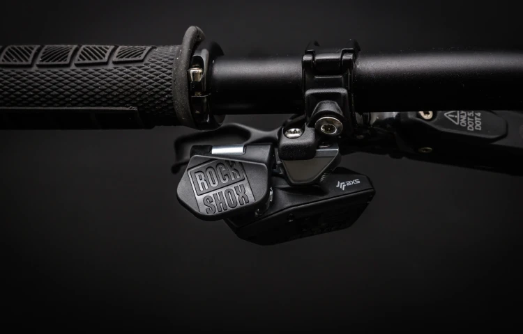Kontroler elektryczny RockShox - lewy