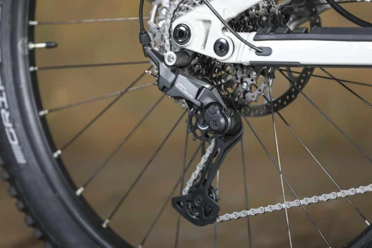 Przerzutka Shimano tył CUES RD-U3020 9 rzędów